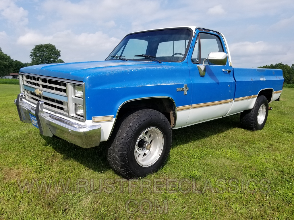 1985 85 Chevrolet Chevy K10 1/2 ton longbed 4x4 Four Wheel